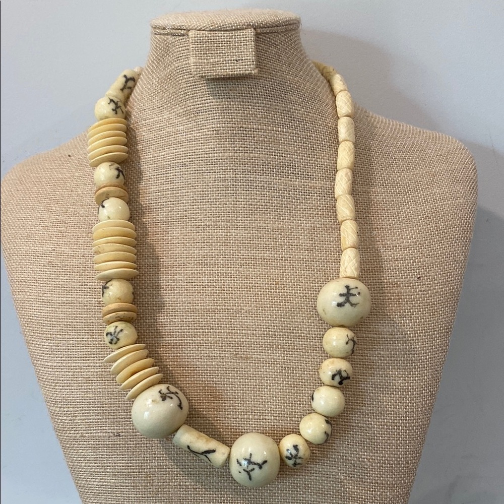 Cream Asian Beaded Necklace